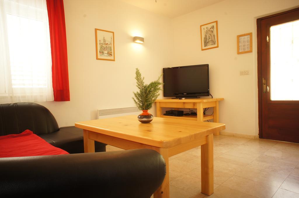 Apartments Segedin Zrnovo Eksteriør billede